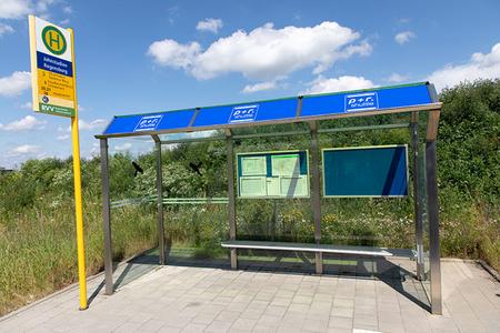 Bilder im hellblauen Balken : Bild 2