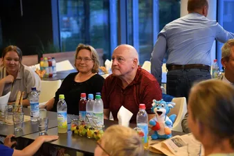 Impressionen Gewinn- und Spendenübergabe 24-Stunden-Schwimmen 2026 : Bild 12