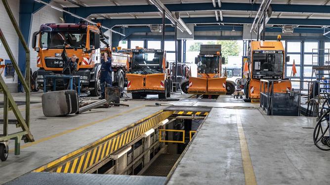 Sonderfahrzeuge Sonderfahrzeuge