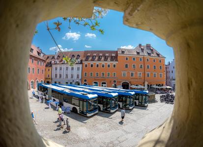 Bilder: Ebusco Gelenkbus : Bild 2