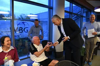 Impressionen Gewinn- und Spendenübergabe 24-Stunden-Schwimmen 2026 : Bild 2